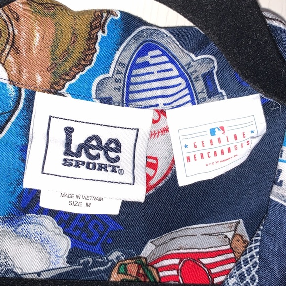 NY Yankees Shirt - Picture 3 of 4